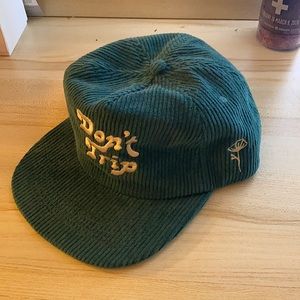 Free & Easy trendy green snapback